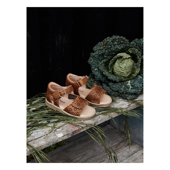 Scallop Flower Velcro Sandals | Cognac size 24 - Picture 3 of 4